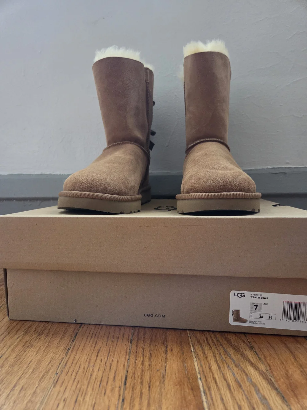 UGG Bailey Bow II Genuine Shearling Boot - Chestnut